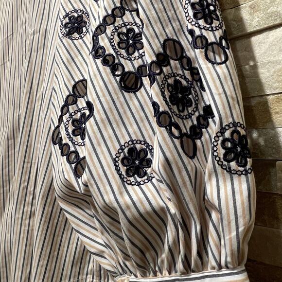 Chico’s 1.5 Embroidered Balloon Sleeve Shirt | US 10, Striped, Button Front - Picture 6 of 9
